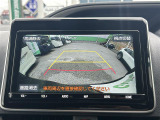 便利な【バックモニター】で安全確認もできます。駐車が苦手な方にもオススメな便利機能です。