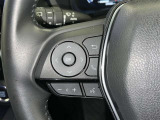 ステアリングスイッチ装備!運転しながら手元でオーディオの操作などができます。
