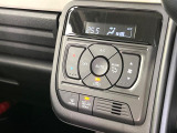 【オートエアコン】一度お好みの温度に設定すれば、車内の温度を検知し風量や温度を自動で調整。暑い&hellip;寒い&hellip;と何度もスイッチ操作をする必要はありません。快適な車内空間には必須の機能ですね♪