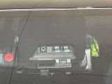 【トヨタセーフティセンス】走行中に前方の車両等を認識し、衝突しそうな時は警報とブレーキで衝突回避と被害軽減をアシスト。より安全にドライブをお楽しみいただけます。