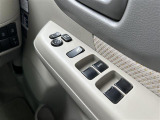 【パワーウインドウ】運転席のスイッチで、各席の窓ガラスの開閉ができます!あると便利ですよね!