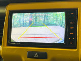 【バックカメラ】駐車時に後方がリアルタイム映像で確認できます。大型商業施設や立体駐車場での駐車時や、夜間のバック時に大活躍!運転スキルに関わらず、今や必須となった装備のひとつです!