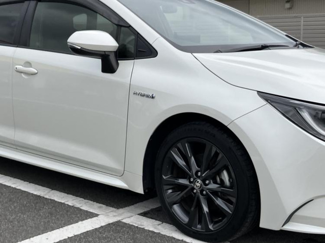 トヨタ カローラツーリング 1.8 ハイブリッド W×B の中古車詳細