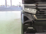 LEDヘッドライトは、点灯の瞬間から光量を発揮し、突然暗くなるトンネルなどでの安定感を高めます。