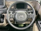 【純正革巻きステアリング】上質な革を使用することで、手にしっかり馴染みとても運転しやすいハンドルです♪