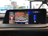 【パノラミックビューモニター】専用のカメラにより、上から見下ろしたような視点で360度クルマの周囲を確認することができます☆死角部分も確認しやすく、狭い場所での切り返しや駐車もスムーズに行えます。