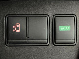 【パワースライドドア】スマートキーや運転席のスイッチでスライドドアの開閉が可能♪電動だから力を入れてドアを開ける必要が無く、小さいお子様でも、重い荷物を持っている時もラクに開け閉めできます♪