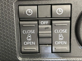 【両側パワースライドドア】スマートキーや運転席のスイッチで後席両側スライドドアの開閉が可能♪電動だから力を入れてドアを開ける必要が無く、小さなお子様でも簡単に開け閉めでき快適です♪