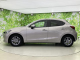 MAZDA2 1.5 15S サンリットシトラス 