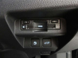 ETC2.0は従来のETCシステムに加えて、渋滞回避や安全運転支援などの運転支援サービスが受けられる次世代システムです。