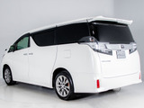 ★展示前点検実施★特殊な機材も用いて、全車点検を実施しております!