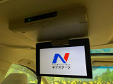 【フリップダウンモニター】大画面モニターで後席でもエンタメをお楽しみいただけます。小さなお子様にも大人気の装備です♪