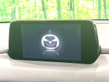 【純正ナビ】人気の純正ナビを装備しております。ナビの使いやすさはもちろん、オーディオ機能も充実!キャンプや旅行はもちろん、通勤や買い物など普段のドライブも楽しくなるはず♪