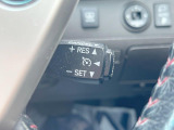 【クルーズコントロール】高速道路もラクラク走行。アクセルを離しても一定速度で走行ができ、長距離運転時の負担を軽減!加速・減速も簡単なスイッチ操作で調整できます。