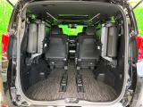 普段のお買い物や通勤、送迎等に十分な荷室スペースを確保しております。セカンドシートを倒すと、大きな荷物の積載も可能です♪