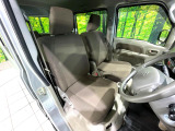 運転席シート廻りは使用感も少なく、良好な状態となっています。丁寧に使われていたことがよくわかりますね。