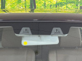 【スズキ セーフティサポート】走行中に前方の車両等を認識し、衝突しそうな時は警報とブレーキで衝突回避と被害軽減をアシスト。より安全にドライブをお楽しみいただけます。
