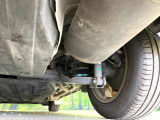 お車を安心してお乗りいただく為には、足回りの定期点検が欠かせません。サービスサポート(有償保証)では無料点検もご提供しており、安心のカーライフをお過ごしいただけるサポート体制が整っています。