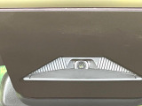 【ホンダセンシング】走行中に前方の車両等を認識し、衝突しそうな時は警報とブレーキで衝突回避と被害軽減をアシスト。より安全にドライブをお楽しみいただけます。