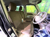 運転席シート廻りは使用感も少なく、良好な状態となっています。丁寧に使われていたことがよくわかりますね。
