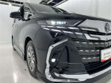 フォグランプ装着車です。暗い夜道の車両前方を明るく照らします