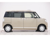 県内13店舗にて常時500台以上ダイハツ車を展示中です。見て、触って、納得のいく一台をぜひ見つけてください。