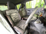 運転席シート廻りは使用感も少なく、良好な状態となっています。丁寧に使われていたことがよくわかりますね。