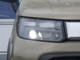 ★LEDヘッドライト搭載★ 白っぽく光る明るく省電力なLEDライト!先進的な白い輝きでフロントフェースを引き締めます☆
