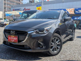 マツダ デミオ 13Sツーリング 4WDです。 メモリーナビ付です。
