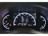 マルチインフォメーションディスプレイ付きのメーターです!エコ運転へ導く多彩な情報を表示してくれます。