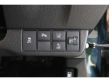 ホンダセンシング搭載!誤発進抑制機能・路外逸脱抑制機能・歩行者事故低減ステアリング・車線維持支援システム・先進車発進お知らせ機能など多彩な先進安全機能でより安全で快適なドライブを支援します。