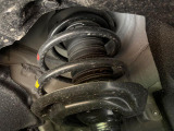 お車を安心してお乗りいただく為には、足回りの定期点検が欠かせません。サービスサポート(有償保証)では無料点検もご提供しており、安心のカーライフをお過ごしいただけるサポート体制が整っています。
