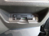 ETC車載器付きです。高速道路の料金所もスムーズに通過できます。