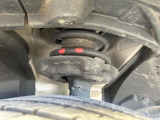 お車を安心してお乗りいただく為には、足回りの定期点検が欠かせません。サービスサポート(有償保証)では無料点検もご提供しており、安心のカーライフをお過ごしいただけるサポート体制が整っています。