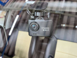 ドライブレコーダー付きです!映像・音声などを記録する自動車用の車載装置です。 もしもの事故の際の記録はもちろん、旅行の際の思い出としてドライブの映像を楽しむことが出来ます!