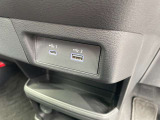 USB接続口が付いてます
