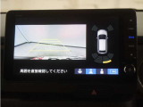 バックカメラ搭載です!車庫入れが苦手な人はもちろん、車両感覚に自信がある人にもお勧めです!見えない箇所が見えるようになるので、低い障害物や隠れてしまっている子供の存在等にも気付く事が出来ます。