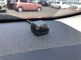 セキュリティアラーム付きです。 車上荒らしをされた時などにクラクションが鳴り、周囲へ車の異常を知らせてくれます。