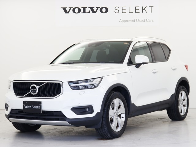 XC40 B4 モメンタム