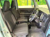 運転席シート廻りは使用感も少なく、良好な状態となっています。丁寧に使われていたことがよくわかりますね。