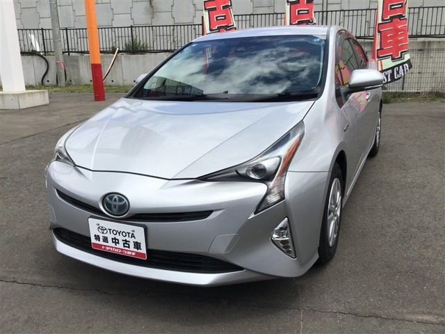 トヨタ プリウス 