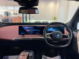 アウトバーンでの走行を見据えたBMWのブレーキシステムはもしもの時にもいち早くマシンを停止してくれます。