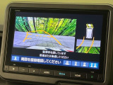 【マルチビューカメラシステム】専用のカメラにより、上から見下ろしたような視点で360度クルマの周囲を確認することができます☆死角部分も確認しやすく、狭い場所での切り返しや駐車もスムーズに行えます。