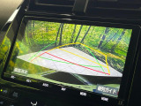 【バックカメラ】駐車時に後方がリアルタイム映像で確認できます。大型商業施設や立体駐車場での駐車時や、夜間のバック時に大活躍!運転スキルに関わらず、今や必須となった装備のひとつです!