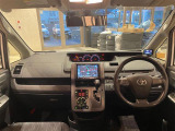 ヴォクシー 2.0 ZS 煌II 4WD 修復歴無し