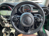 ◆LIBERALAは、輸入車選びの新たなスタイルを提案するインポート・セレクト・ブランドです。オーナー様となる方がクルマから直接感じる感性を第一にした、最良の一台との出会いをコーディネートいたします。