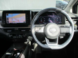 ノートオーラの運転席廻りになります。