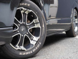 BARBERO17インチアルミ&ホワイトレタータイヤ(TOYO H30 215/60R17C 109/107R)