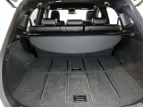 開口部の広いラゲージスペースは、ゴルフバックなどの荷物もラクラク積み込めます。