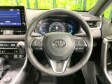 【純正革巻きステアリング】上質な革を使用することで、手にしっかり馴染みとても運転しやすいハンドルです♪